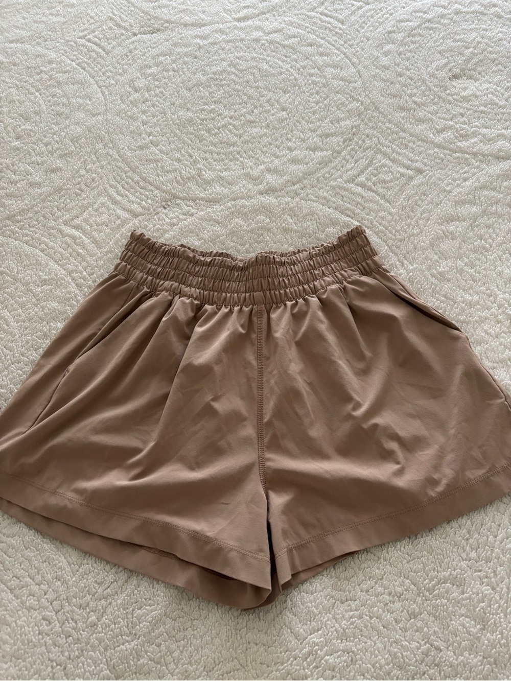 Vuori Women's Athletic Shorts in Taupe Brown